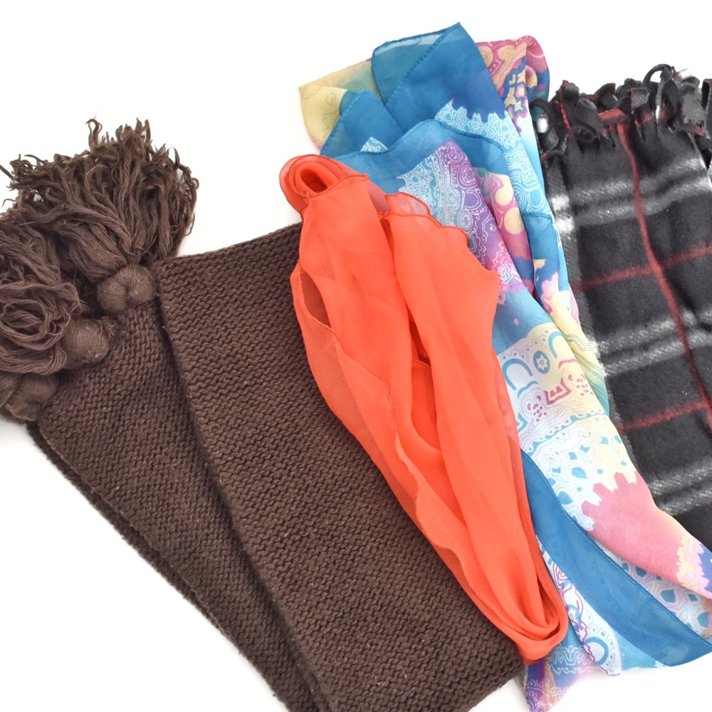 Scarf Lot